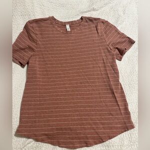 Lululemon Athletic top size 6